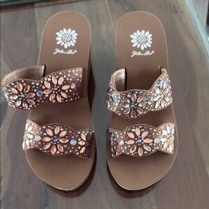 Yellow Box sandal